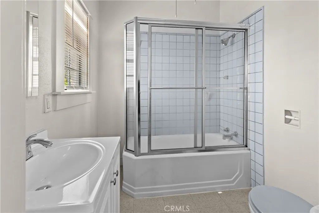 Additional image 53 of 1893 Flower St, Bakersfield, CA 93305