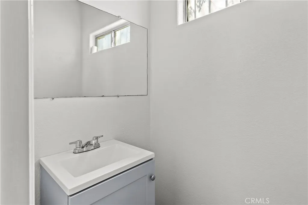 Additional image 8 of 1893 Flower St, Bakersfield, CA 93305