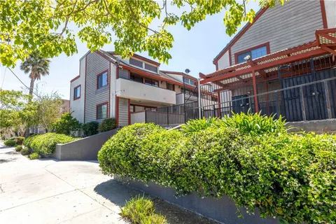 15946 Vanowen Street Unit 103, Van Nuys, CA MLS: PW25108170