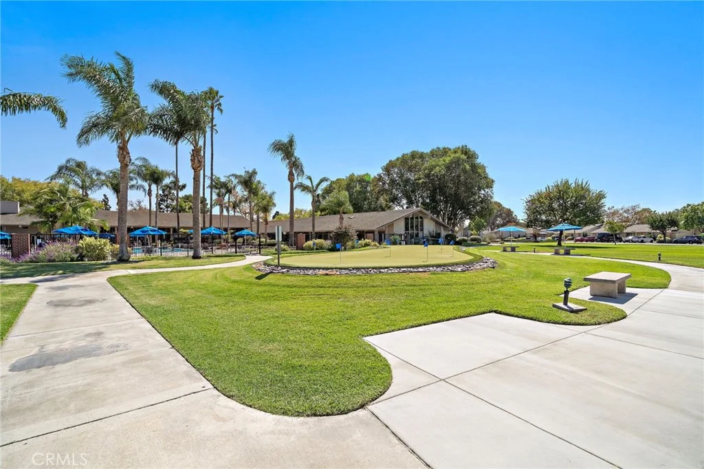 8932 Biscayne Court Unit 1320E, Huntington Beach, CA 92646