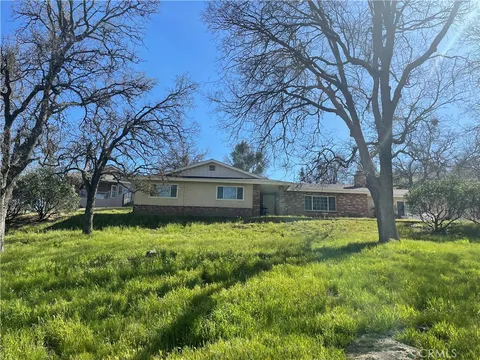29450 Stallion Springs Drive, Tehachapi, CA MLS: SR25085863