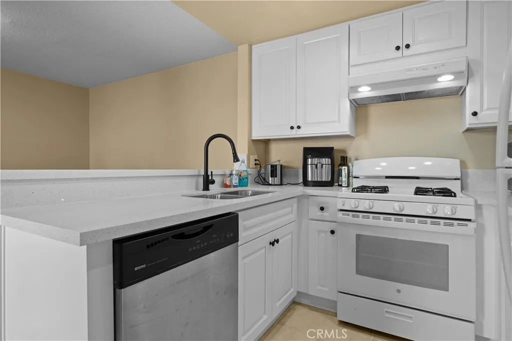 Additional image 27 of 34 Oxford Unit 36, Irvine, CA 92612