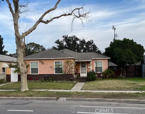 10506 Garfield Avenue, South Gate, CA MLS: DW25029556