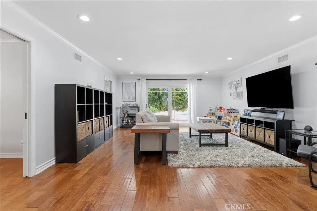 Additional image 28 of 23521 Styles Street, Woodland Hills, CA 91367