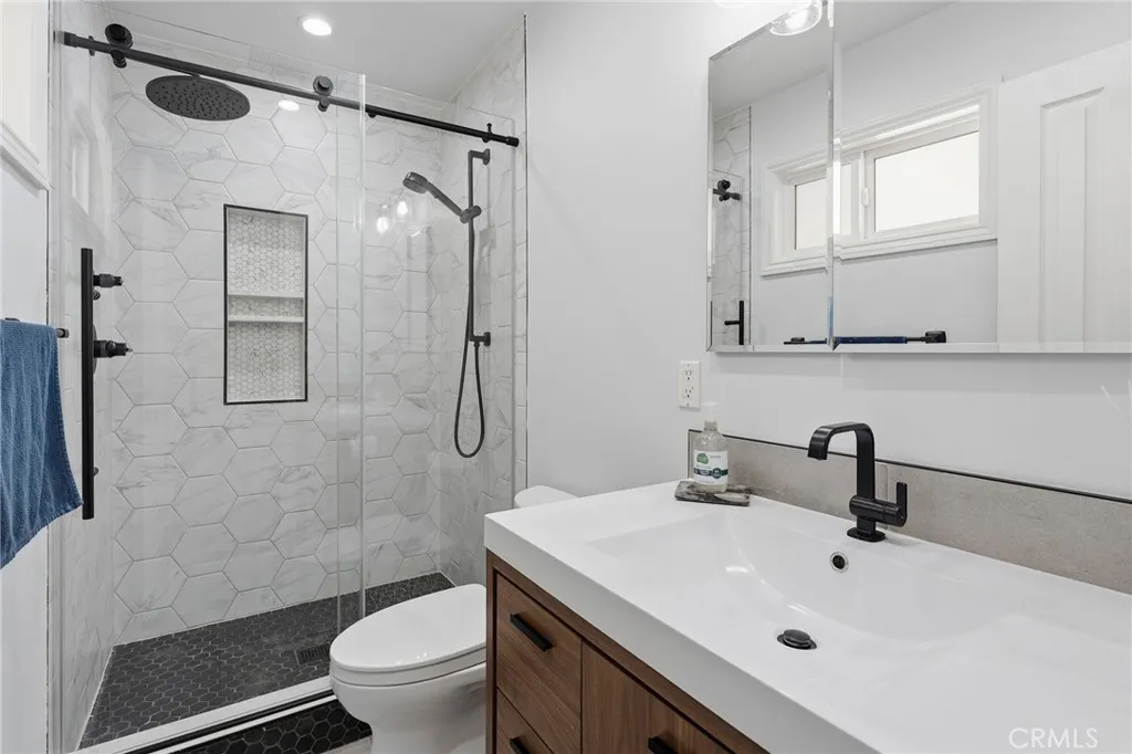 Additional image 16 of 23521 Styles Street, Woodland Hills, CA 91367