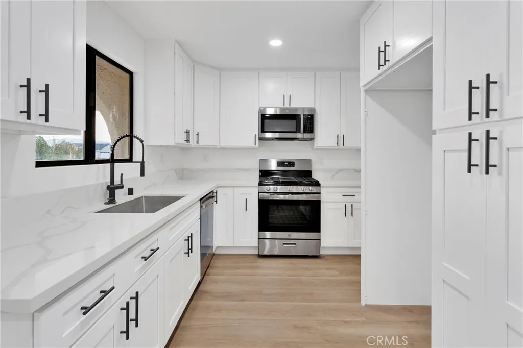 Additional image 43 of 15620 Ramona Rd, Apple Valley, CA 92307