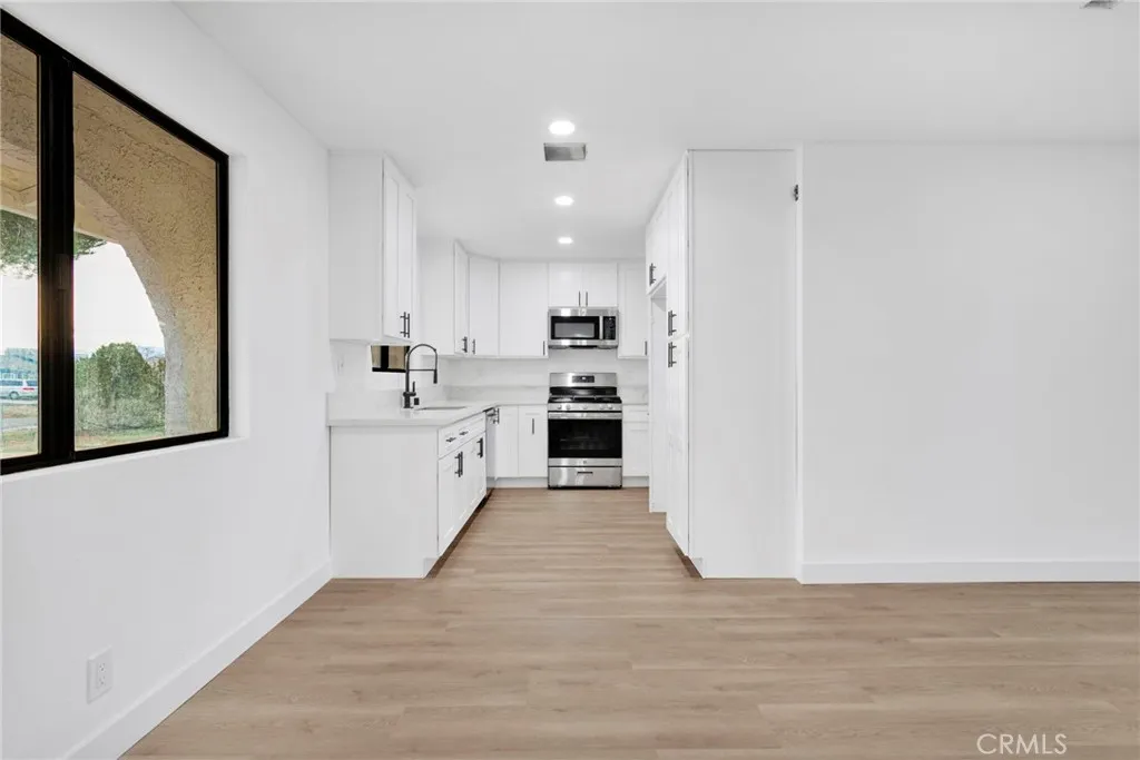 Additional image 42 of 15620 Ramona Rd, Apple Valley, CA 92307