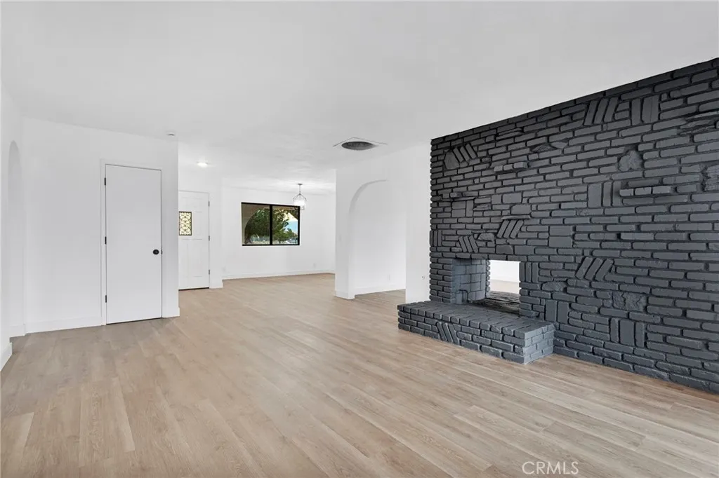 Additional image 7 of 15620 Ramona Rd, Apple Valley, CA 92307