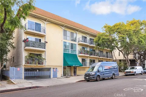1045 N Kings Road Unit 105, West Hollywood, CA MLS: SB25039376
