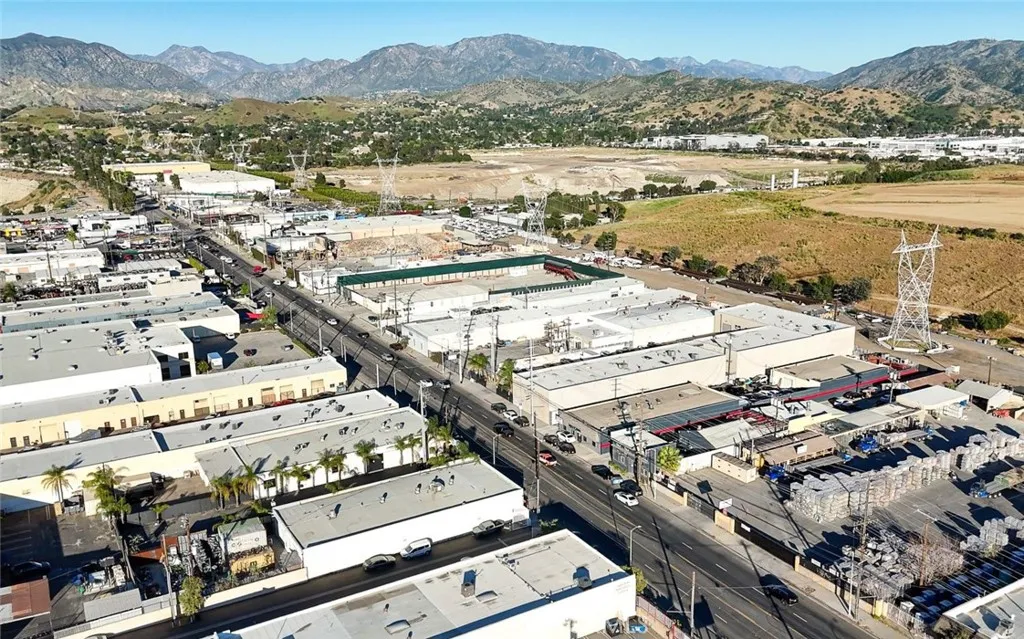 Additional image 103 of 11686 Sheldon Street, Sun Valley, CA 91352
