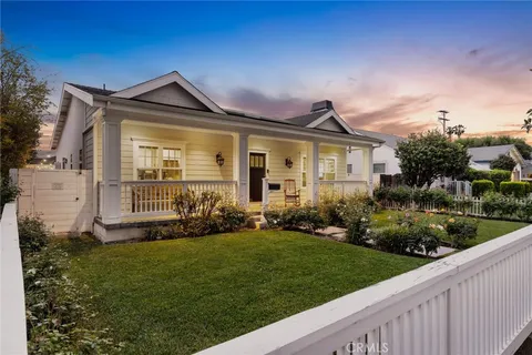 4512 Stansbury Avenue, Sherman Oaks, CA MLS: BB25086019