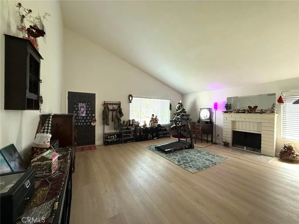 Additional image 3 of 25347 Via Oriol, Valencia, CA 91355