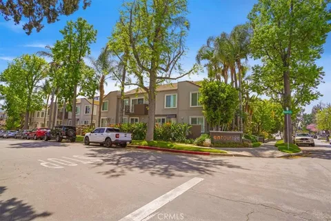 355 N Maple Street Unit 223, Burbank, CA MLS: BB25083538