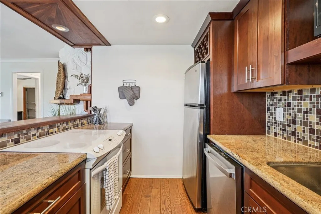 Additional image 43 of 644 Manhattan Beach Blvd Unit 10, Manhattan Beach, CA 90266