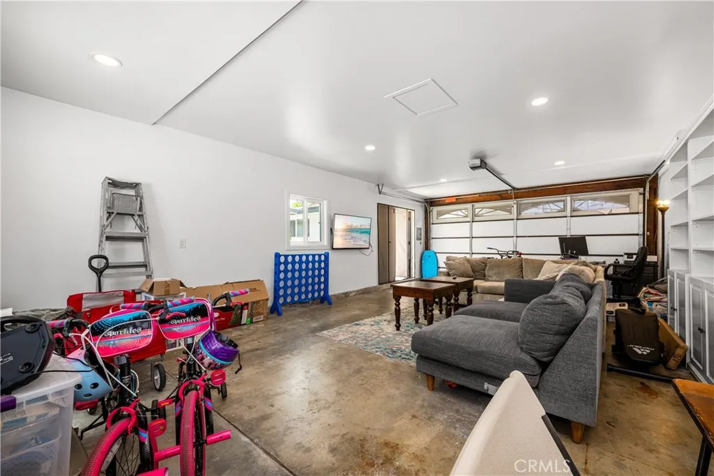 Additional image 48 of 5735 E Wardlow Rd, Long Beach, CA 90808