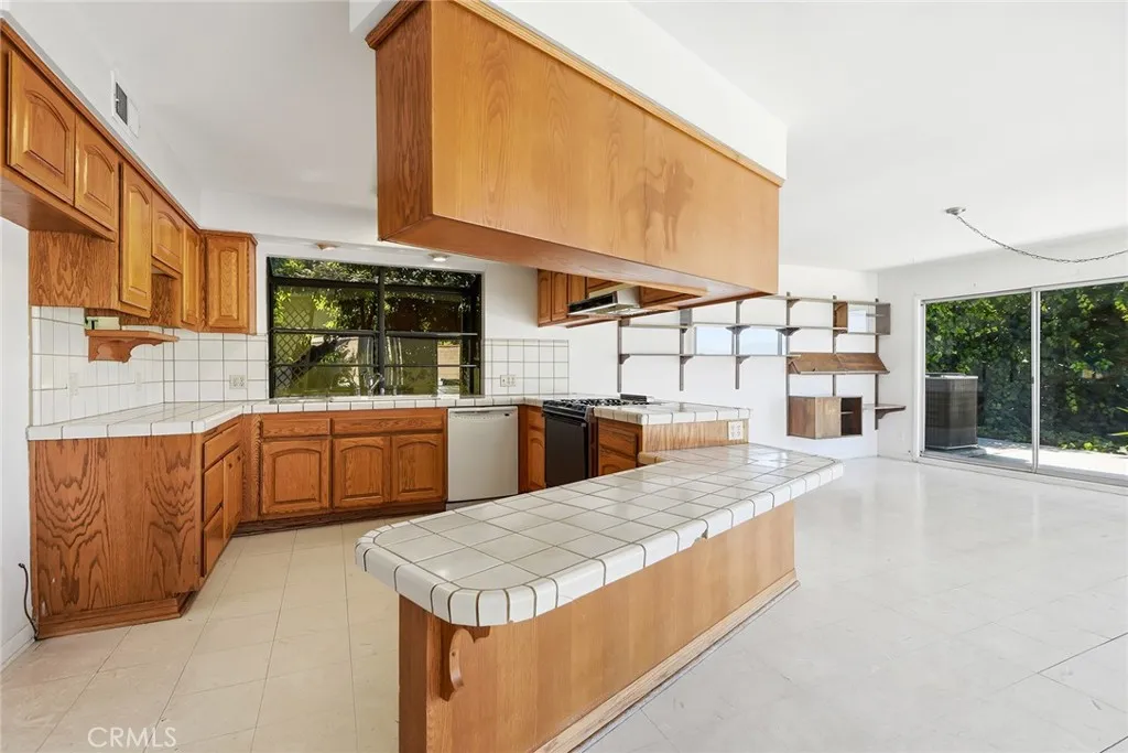 Additional image 50 of 15407 Stonewood Terrace, Sherman Oaks, CA 91403