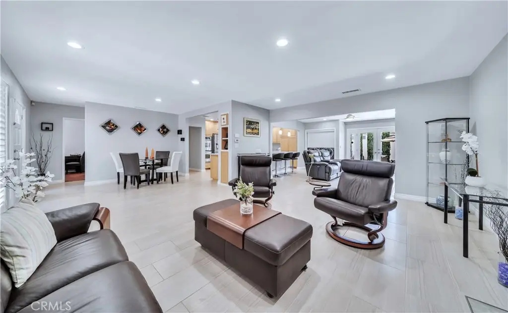 1860 Petaluma Avenue, Long Beach, CA 90815