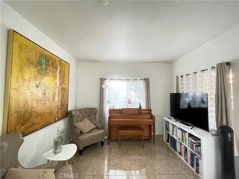 5 Gaviota Unit 130, Rancho Santa Margarita, CA MLS: RS25048346