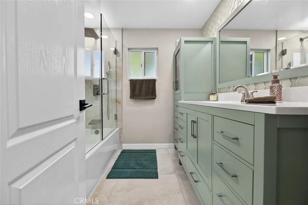 Additional image 91 of 16751 Londelius St, Northridge, CA 91343