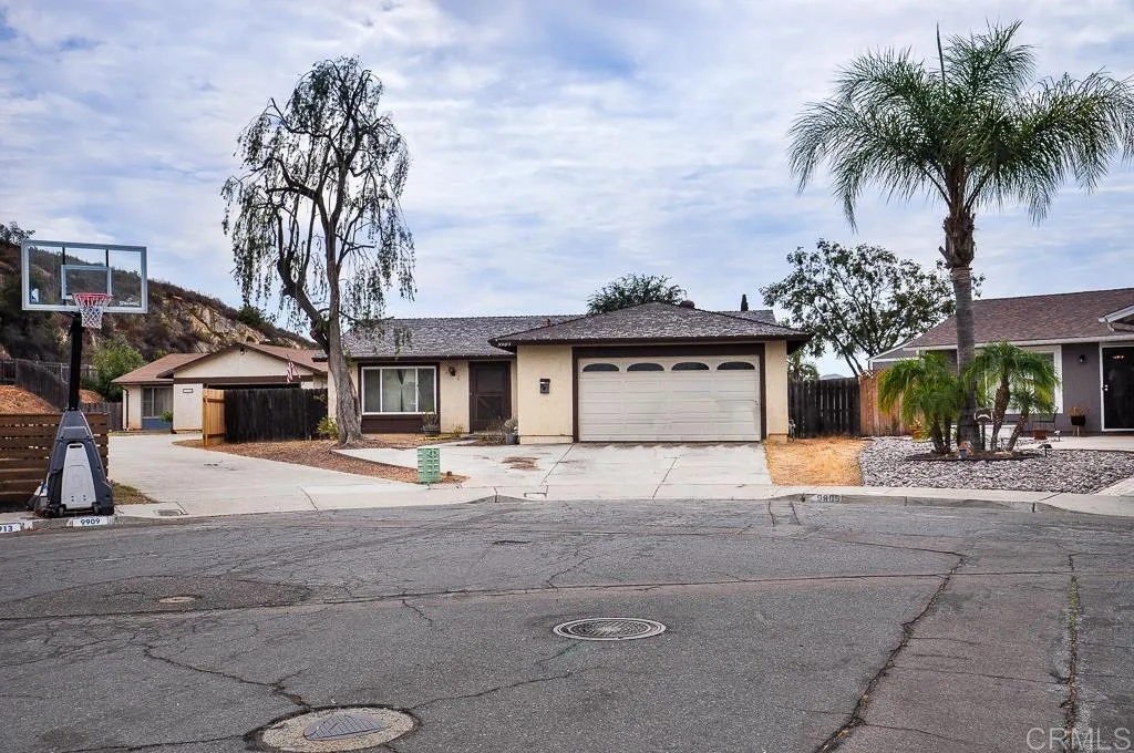 9905 Delphi Street, Santee, CA 92071