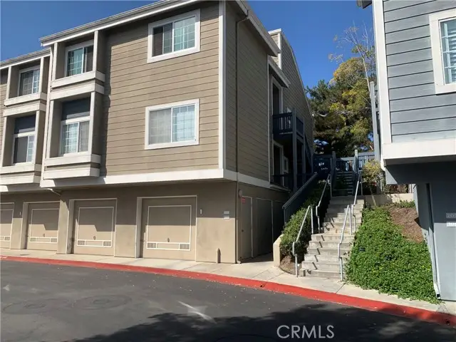 20171 Sealpoint Lane Unit 108, Huntington Beach, CA 92646