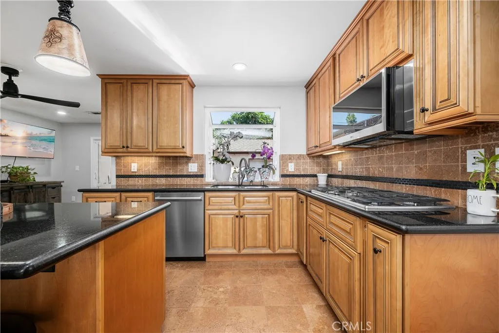 Additional image 80 of 3424 Montair Avenue, Long Beach, CA 90808