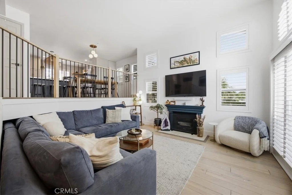 1373 E Grand Avenue Unit E, El Segundo, CA 90245 photo 2