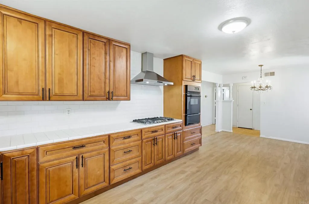 Additional image 65 of 7128 Jacmar Avenue, San Diego, CA 92114