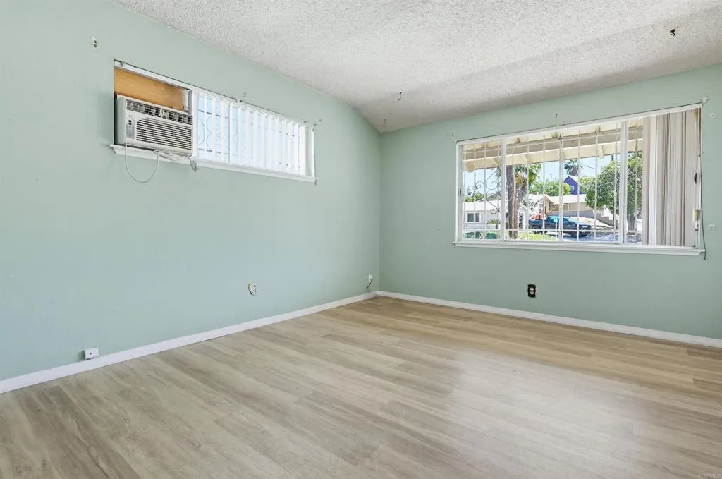 Additional image 75 of 7128 Jacmar Avenue, San Diego, CA 92114
