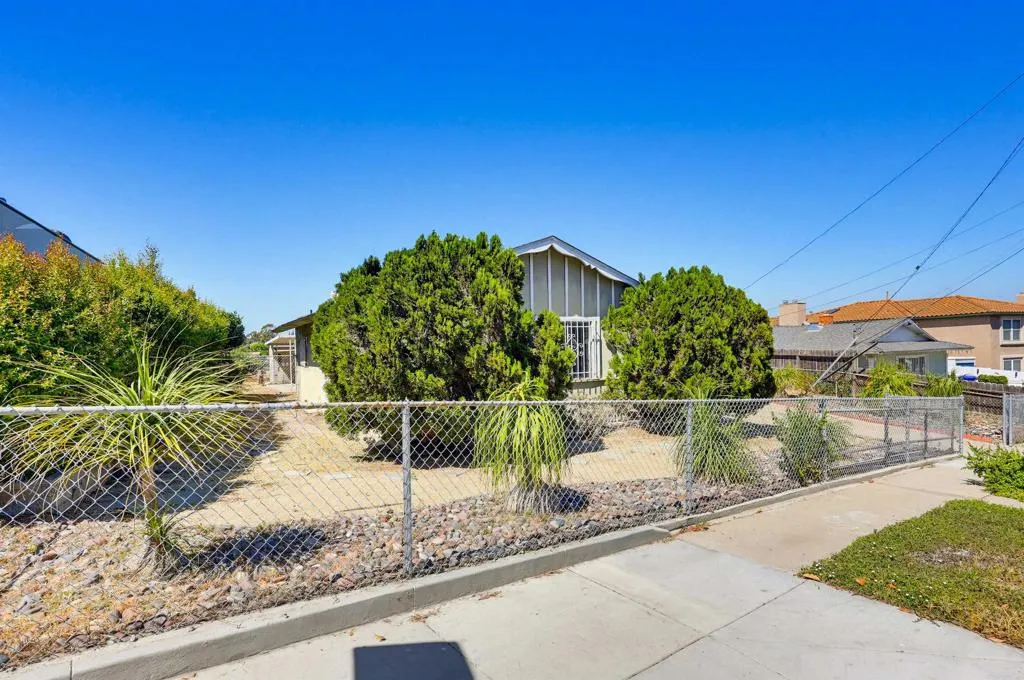 Additional image 8 of 7128 Jacmar Avenue, San Diego, CA 92114