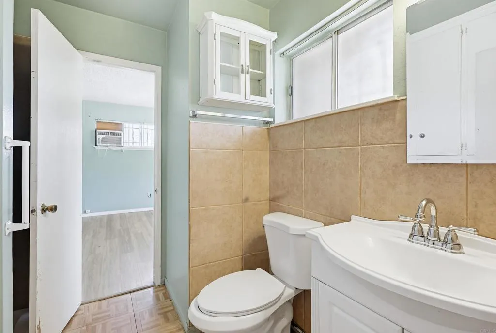 Additional image 72 of 7128 Jacmar Avenue, San Diego, CA 92114