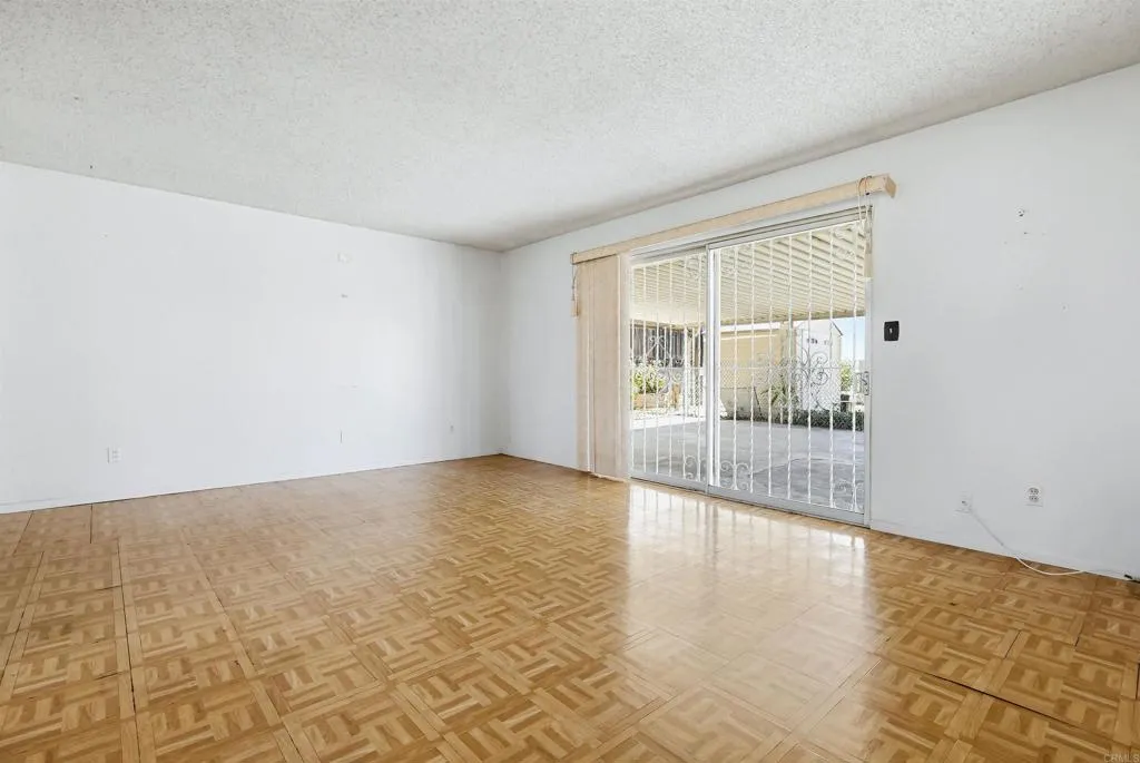 Additional image 10 of 7128 Jacmar Avenue, San Diego, CA 92114