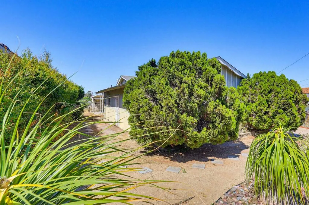 Additional image 54 of 7128 Jacmar Avenue, San Diego, CA 92114