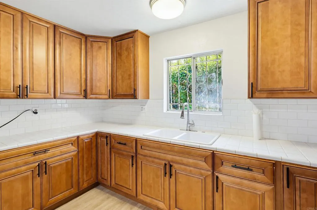 Additional image 64 of 7128 Jacmar Avenue, San Diego, CA 92114