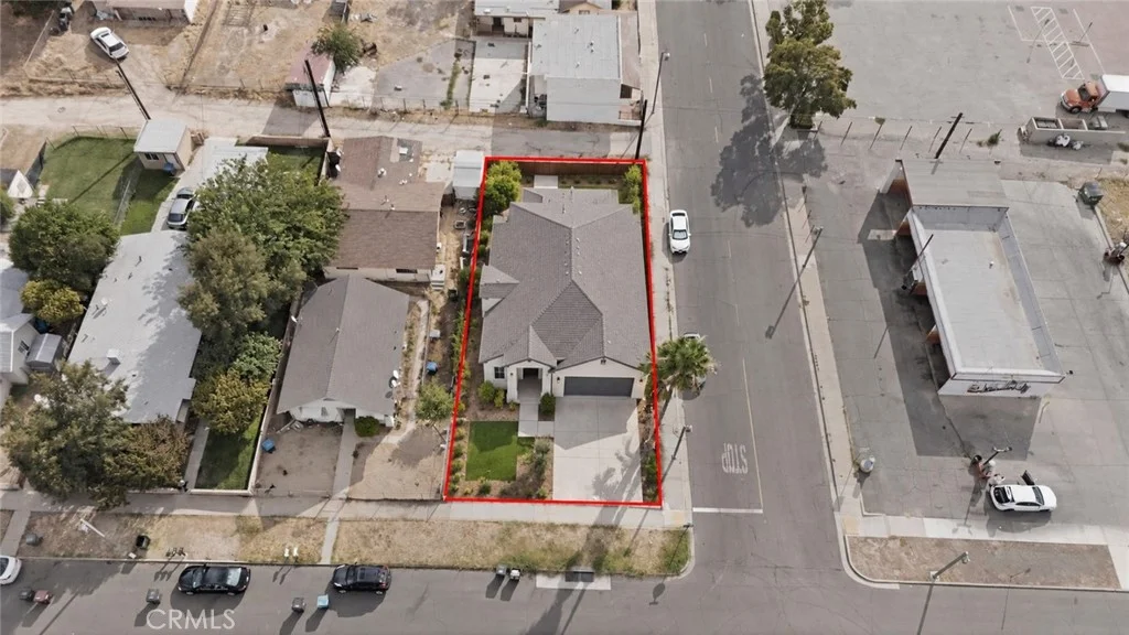116 N 4th St, Banning, CA 92220 photo 2