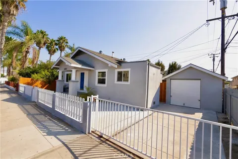 3222 E 10th Street, Long Beach, CA 90804 - MLS#: MB24218795