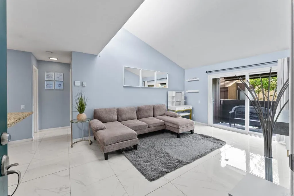 Additional image 2 of 3456 Castle Glen Drive Unit 273, San Diego, CA 92123