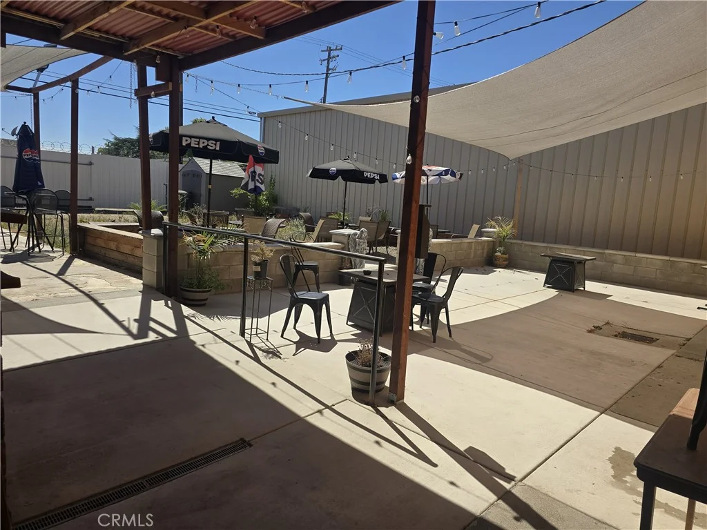 413 N 7th St, Modesto, CA 95354
