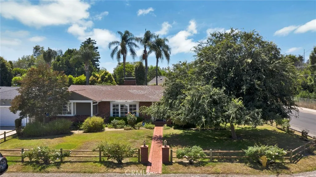 4555 Carpenter Ave  