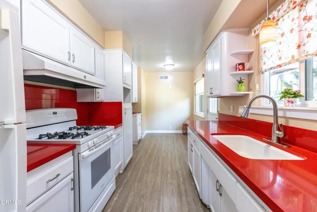 Additional image 10 of 2391 El Molino Avenue, Altadena, CA 91001