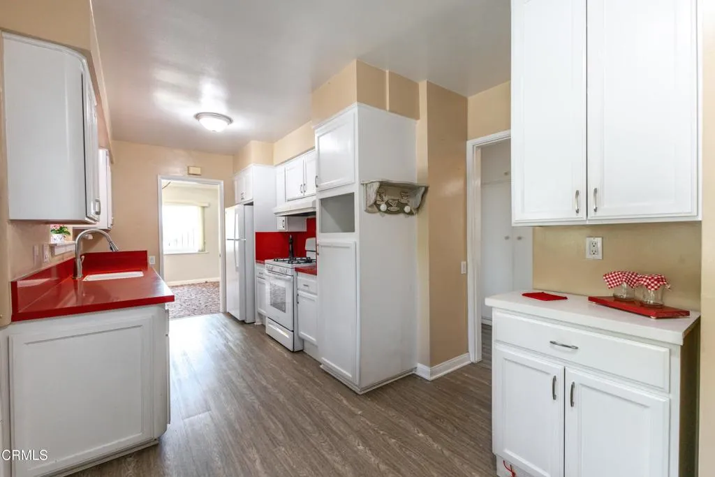 Additional image 36 of 2391 El Molino Avenue, Altadena, CA 91001