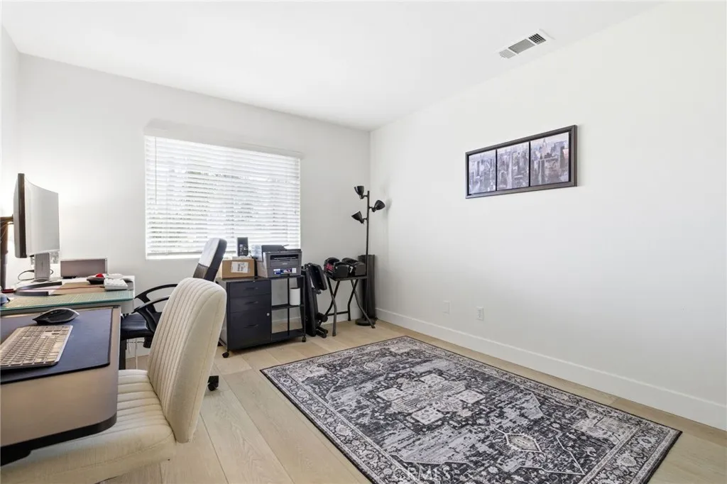 Additional image 38 of 102 Millbrook, Irvine, CA 92618