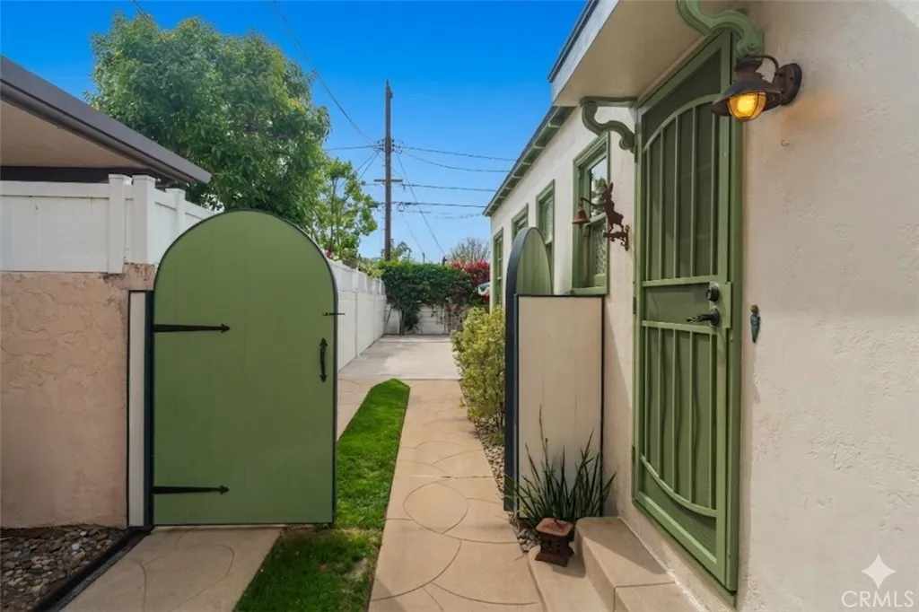 Additional image 36 of 331 N Pine Ave, Anaheim, CA 92805