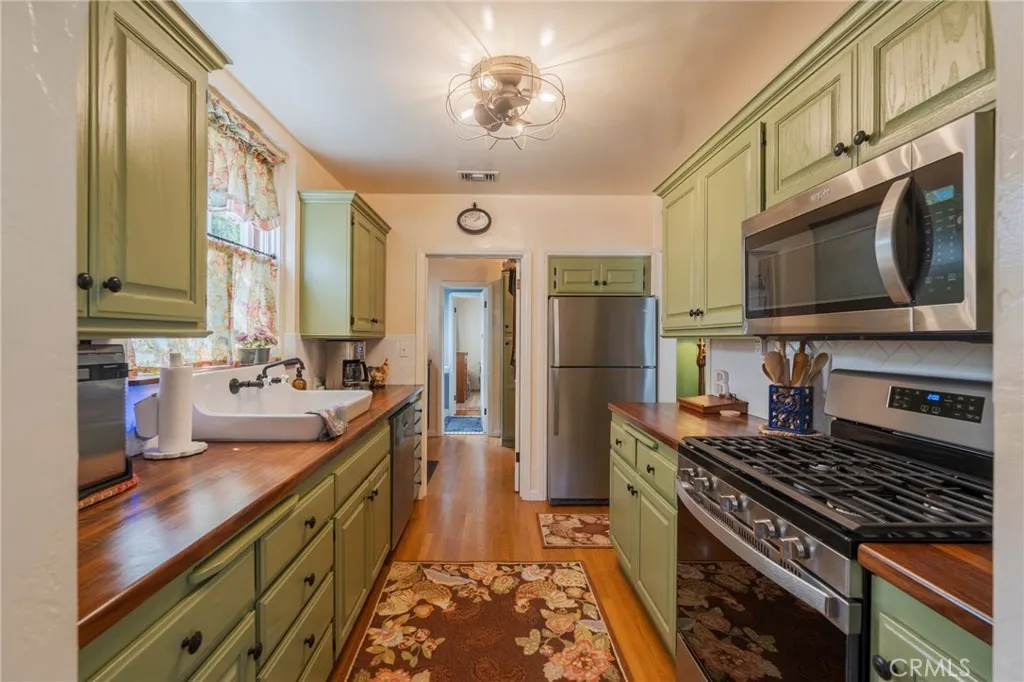 Additional image 22 of 331 N Pine Ave, Anaheim, CA 92805