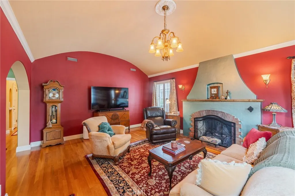 Additional image 68 of 331 N Pine Ave, Anaheim, CA 92805