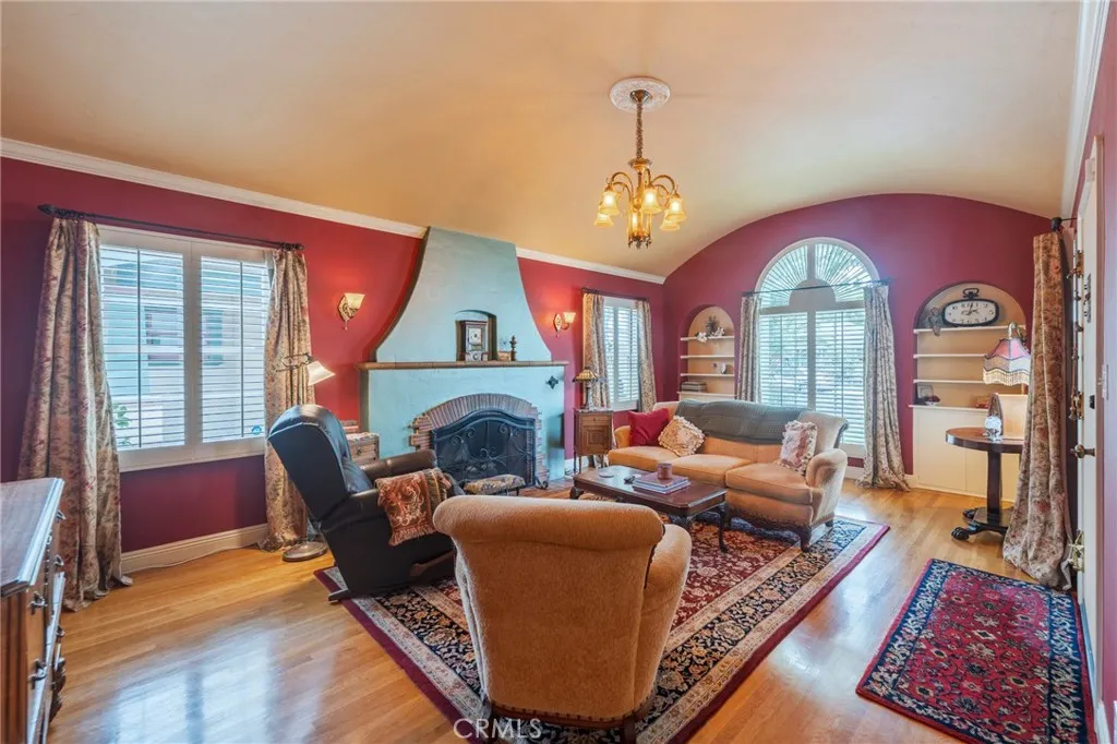 Additional image 9 of 331 N Pine Ave, Anaheim, CA 92805