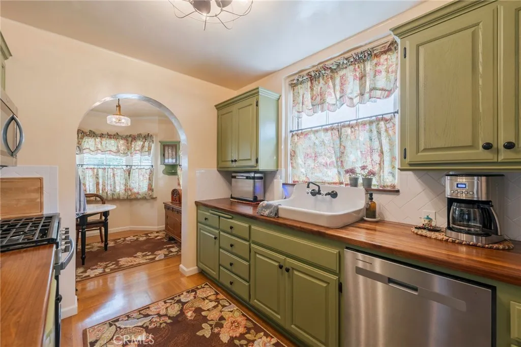 Additional image 21 of 331 N Pine Ave, Anaheim, CA 92805