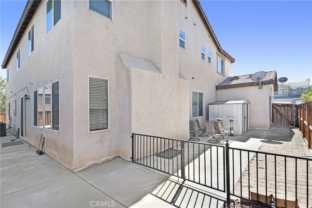 13474 Graystone Ln, Victorville, CA 92394