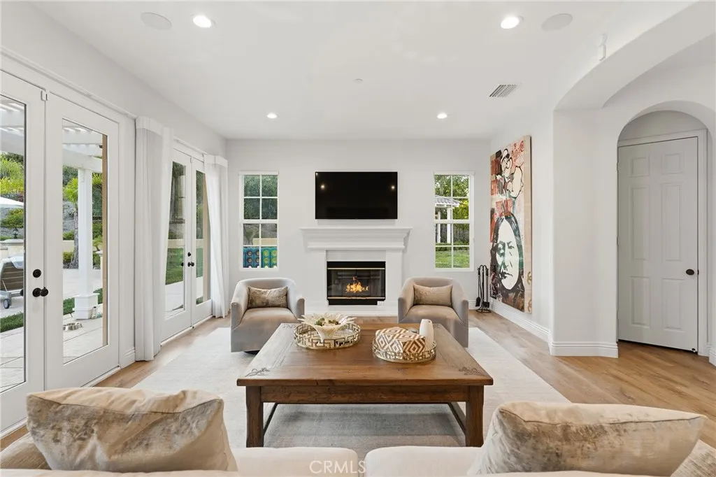 Additional image 60 of 26962 Alsace Dr, Calabasas, CA 91302
