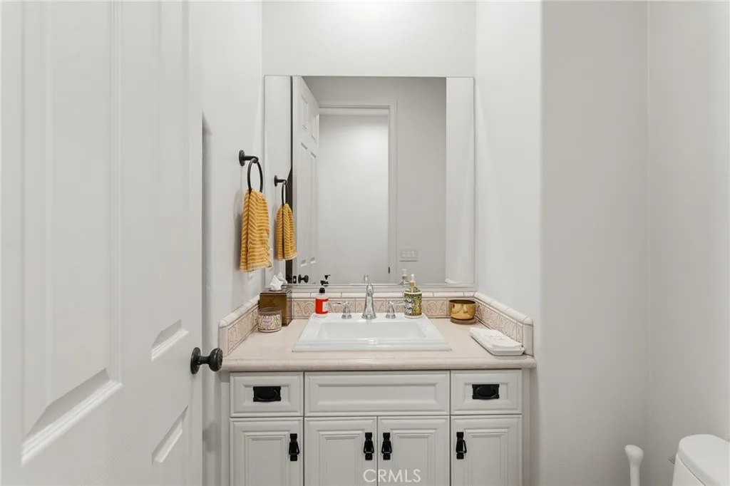 Additional image 72 of 26962 Alsace Dr, Calabasas, CA 91302